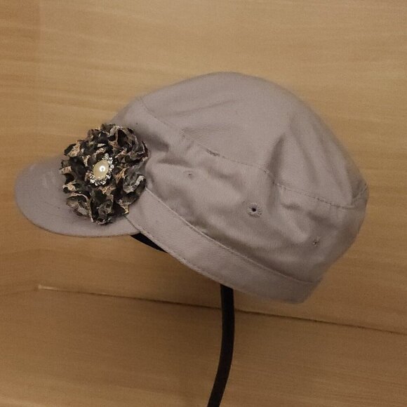 BK Grey Cadet Style Cap Hat Animal Print Floral Detail - Picture 2 of 6